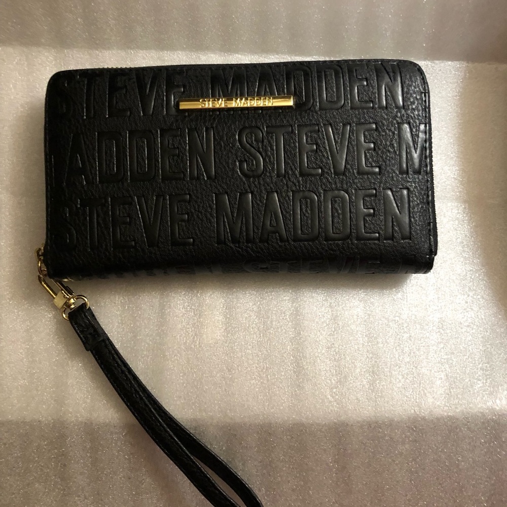 Steve Madden Black Embossed Wristlet Wallet